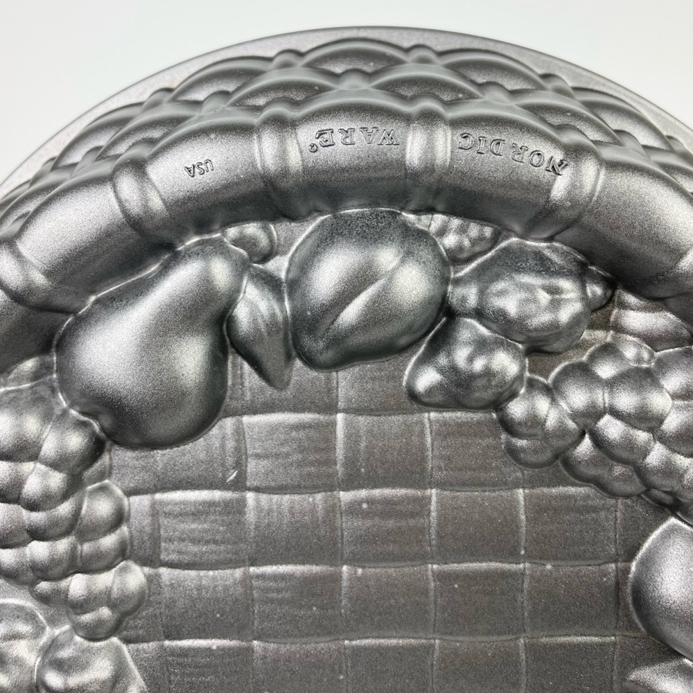 Nordic Ware Marianne Cake Pan Cast Aluminum Fruit Lattice Basket Weave 10 Cup - Picture 2 of 16